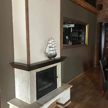 Astoria فندق مبيت وإفطار Chłopy
