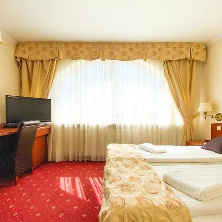 فندق مبيت وإفطار Astoria *